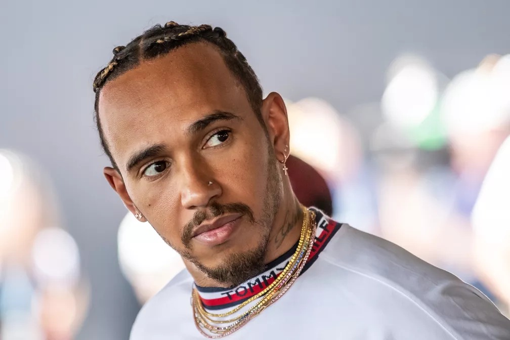 Hamilton está perto de maior seca de vitórias na F1; especialistas analisam causas