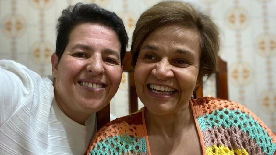 Após assumir romance, Claudia Rodrigues ganha apoio de famosos