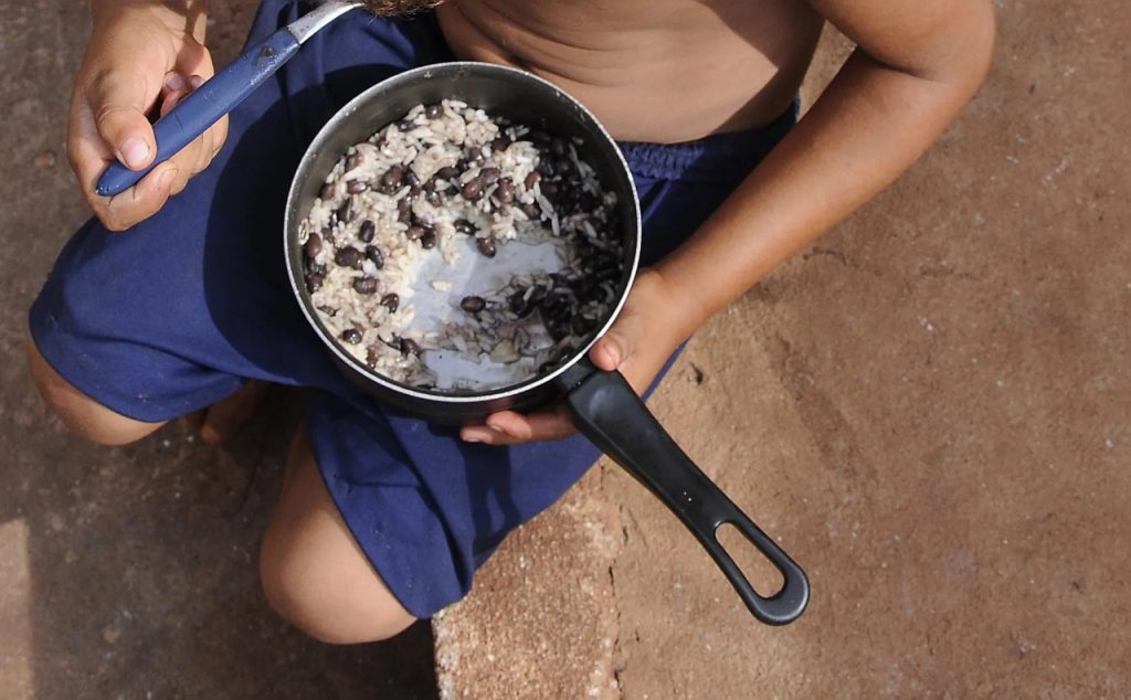 Fome no Brasil: número de brasileiros sem ter o que comer quase dobra em 2 anos de pandemia